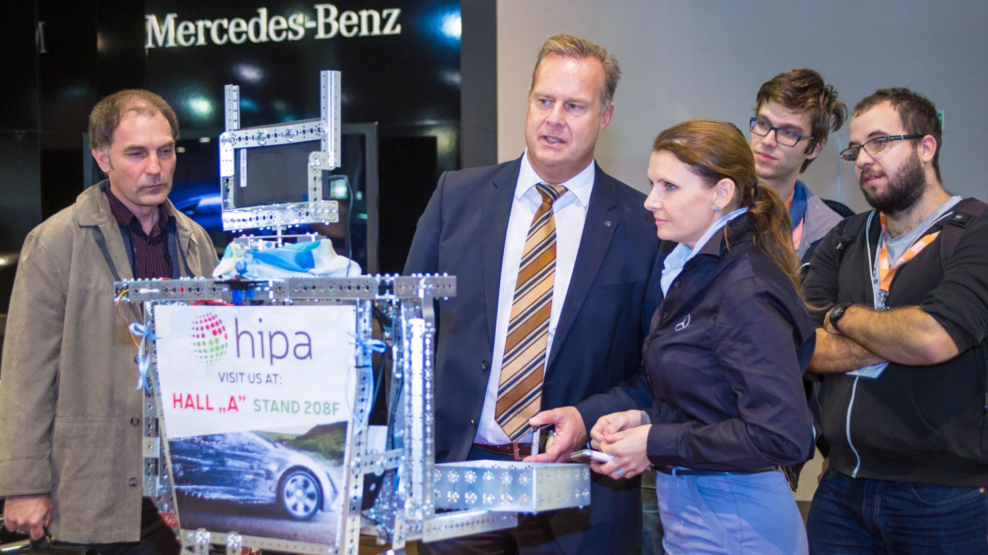 Christian Wolff, a Mercedes-Benz Manufacturing Hungary vezérigazgatója és CARola